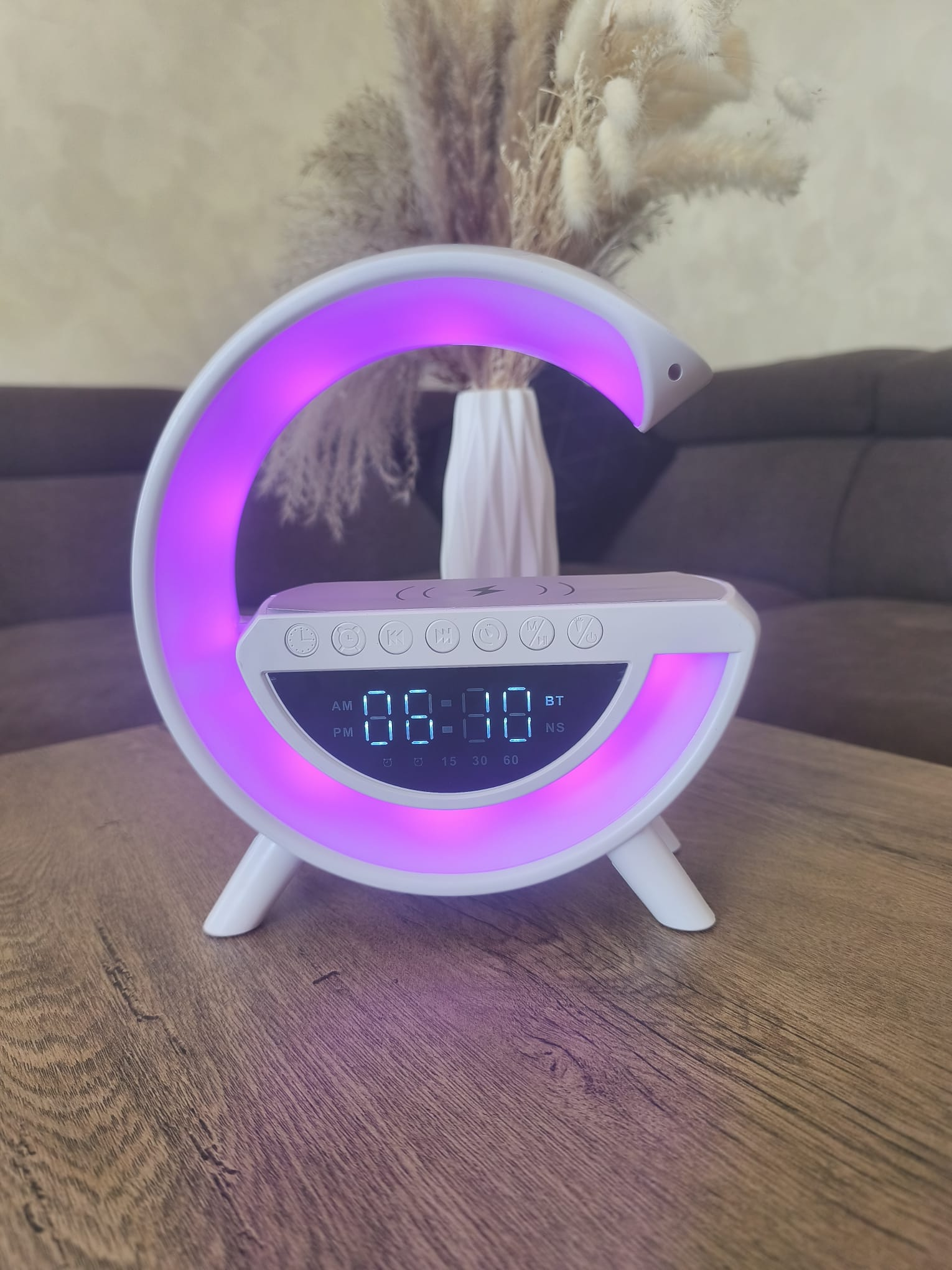 Lampa SmartMoon 4in1 -Bluetooth,Iluminare RGB,Ceas Led,Incarcare wireless!